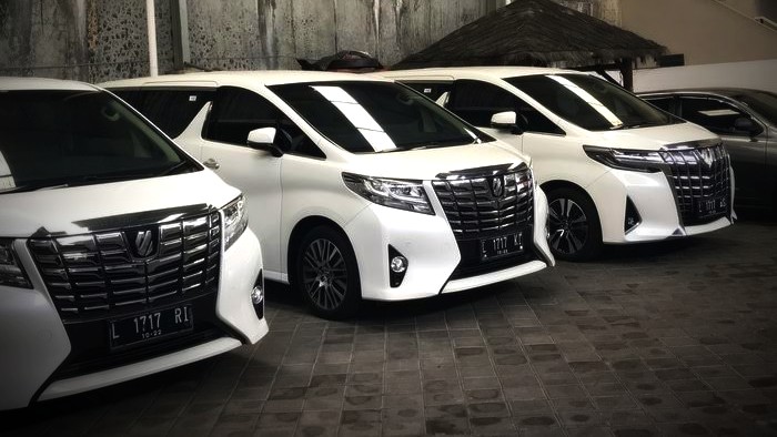 Rental Alphard Solo Terbaik Harga Paling Murah Penjemputan di Bandara Solo Adi Sumarmo
