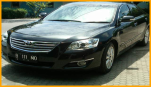 sewa mobil solo